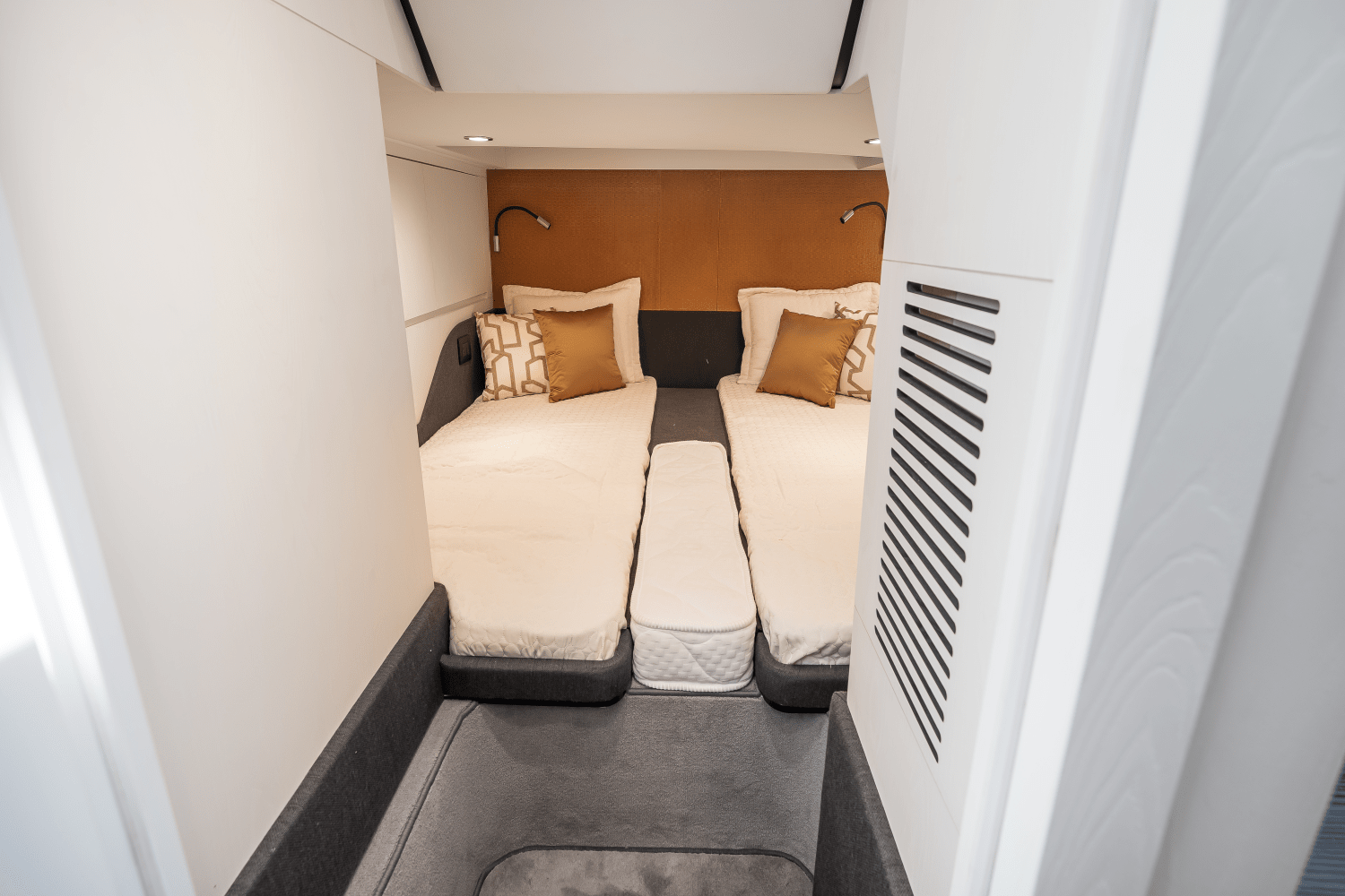 Slide: The Image of Azimut Verve 48 2024 - 64