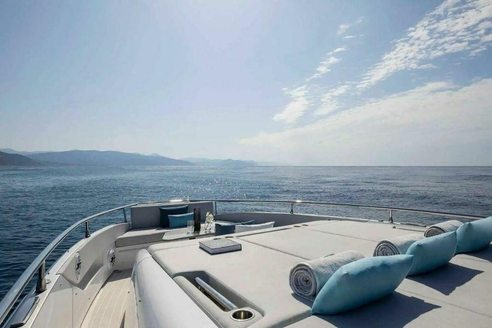 Slide: The Image of Azimut Verve 48 2025 - 5555925