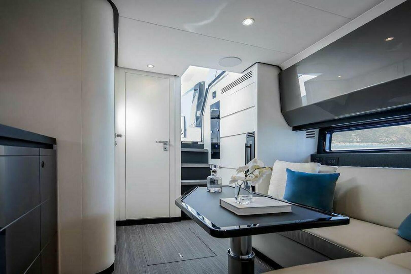 Slide: The Image of Azimut Verve 48 2025 - 5555922