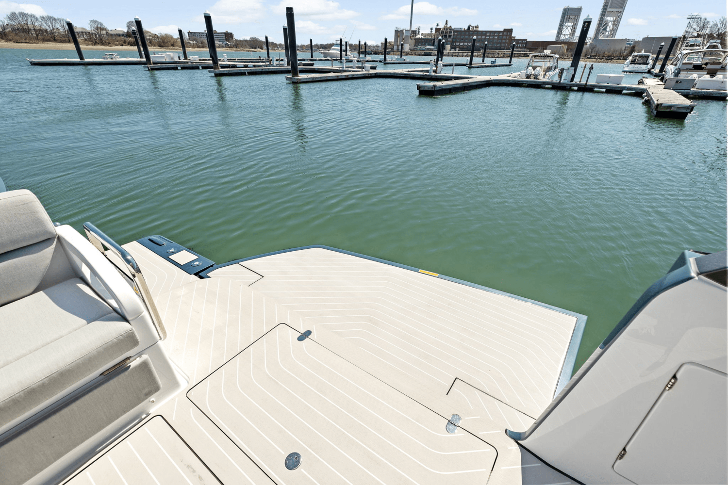 Slide: The Image of Azimut Verve 48 2025 - 9