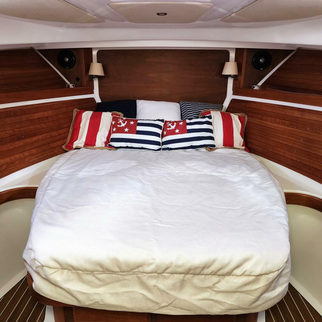 Slide: The Image of Back Cove 34O 2020 - 5428526