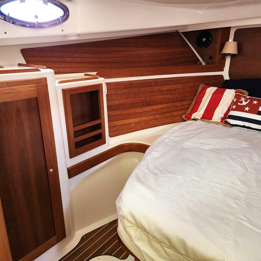 Slide: The Image of Back Cove 34O 2020 - 5428527