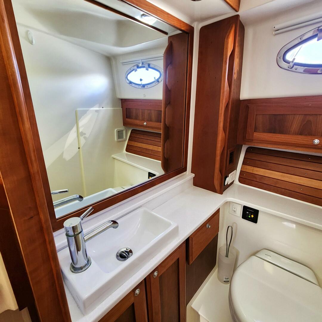 Slide: The Image of Back Cove 34O 2020 - 5428539