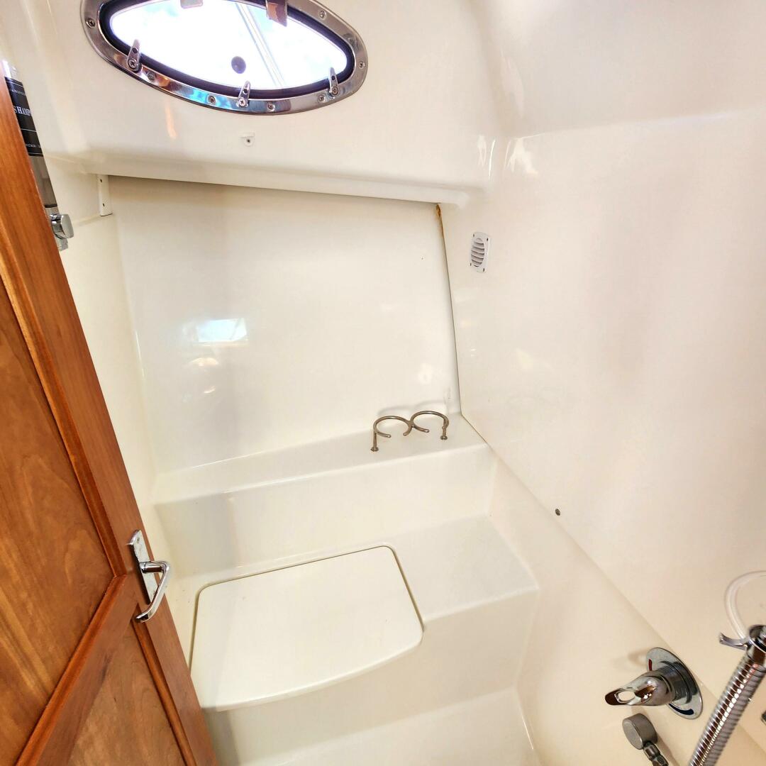 Slide: The Image of Back Cove 34O 2020 - 5428542