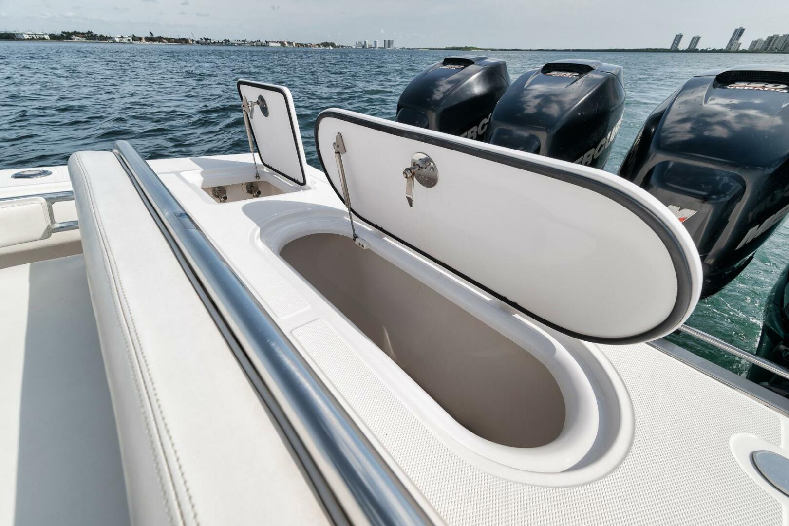 Slide: The Image of Bahama 41 CC 2013 - 5361798