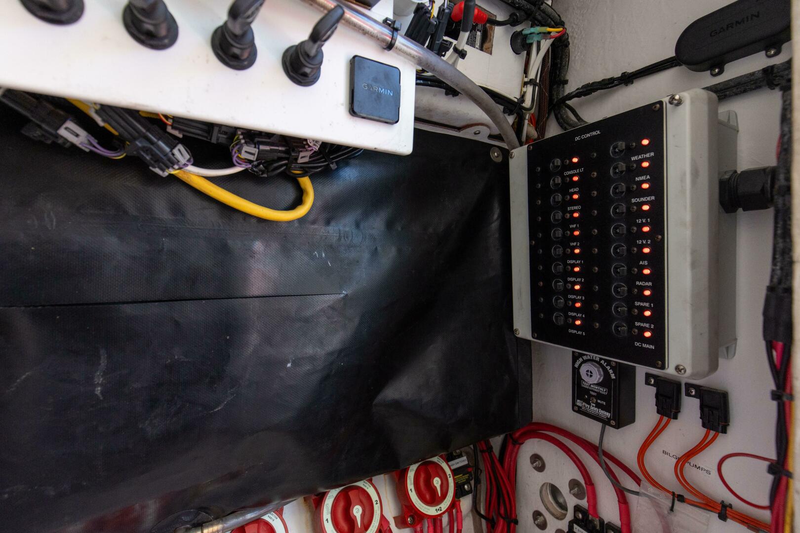 Slide: The Image of 2021 Bahama 41 Center Console - 4151850
