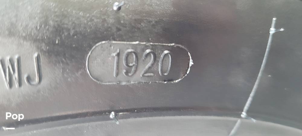 Slide: The Image of Tire Date Code - 14637713