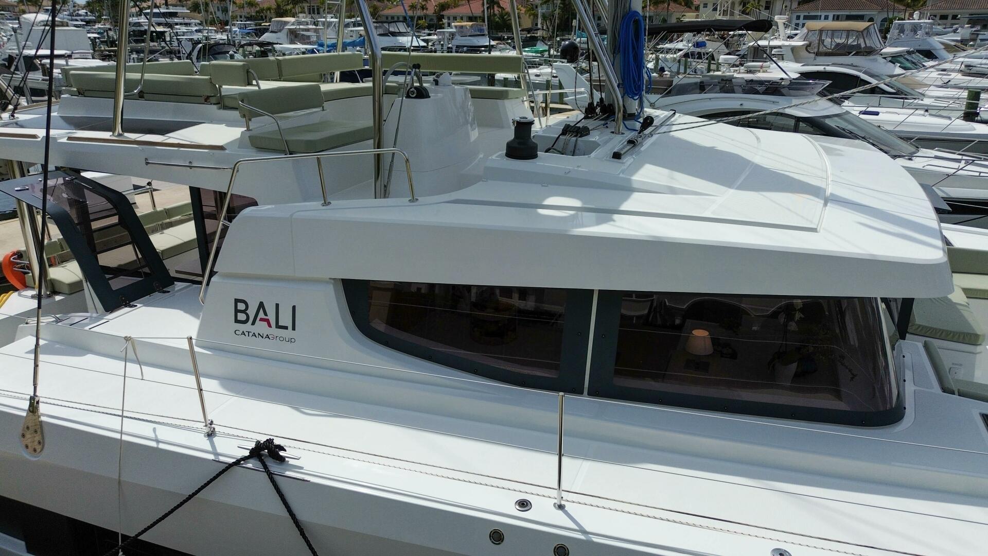 Slide: The Image of Bali 4.8 2025 - 5156937