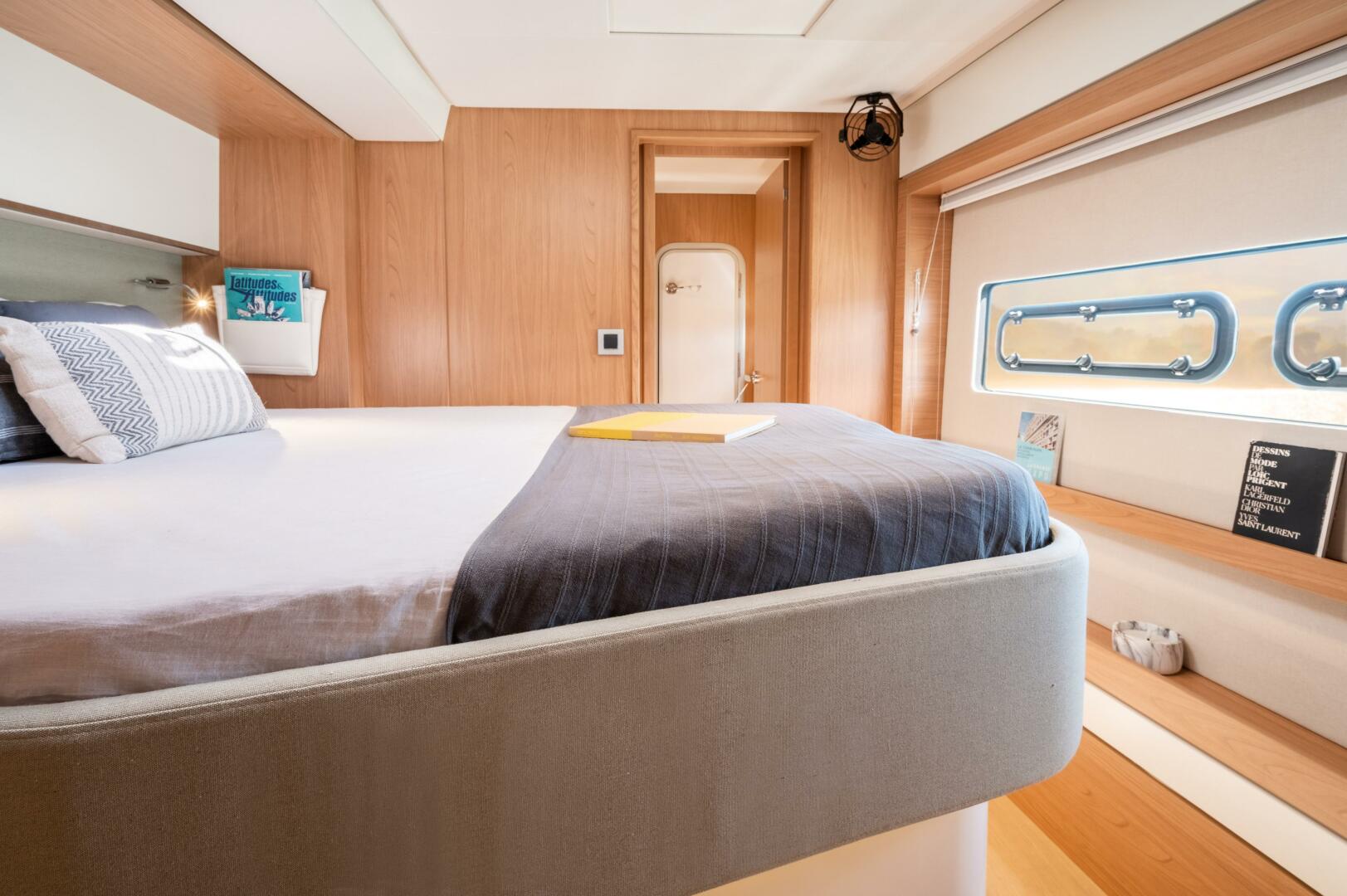 Slide: The Image of Bali 5.4 - 4C/4H (3+1) 2025 - 5179374