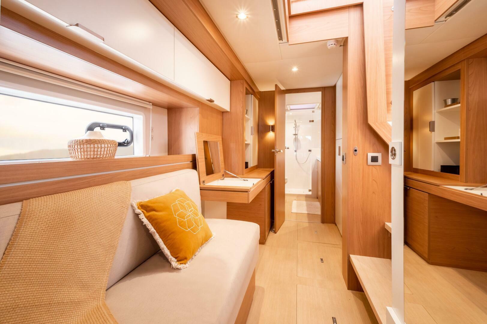Slide: The Image of Bali 4.4 Master Cabin 2 - 5238999