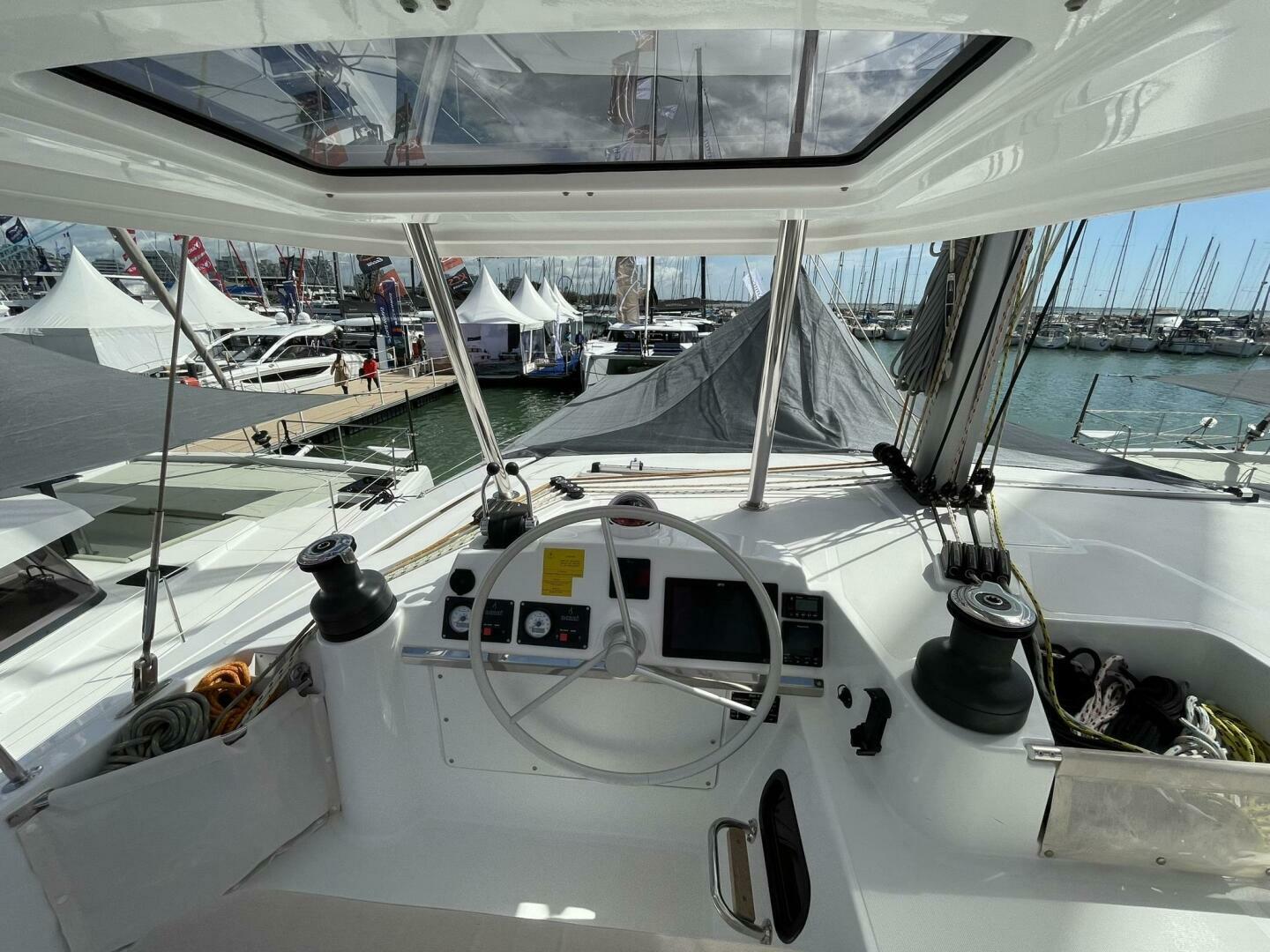 Slide: The Image of Bali 4.4 Helm Station 2 - 5238991