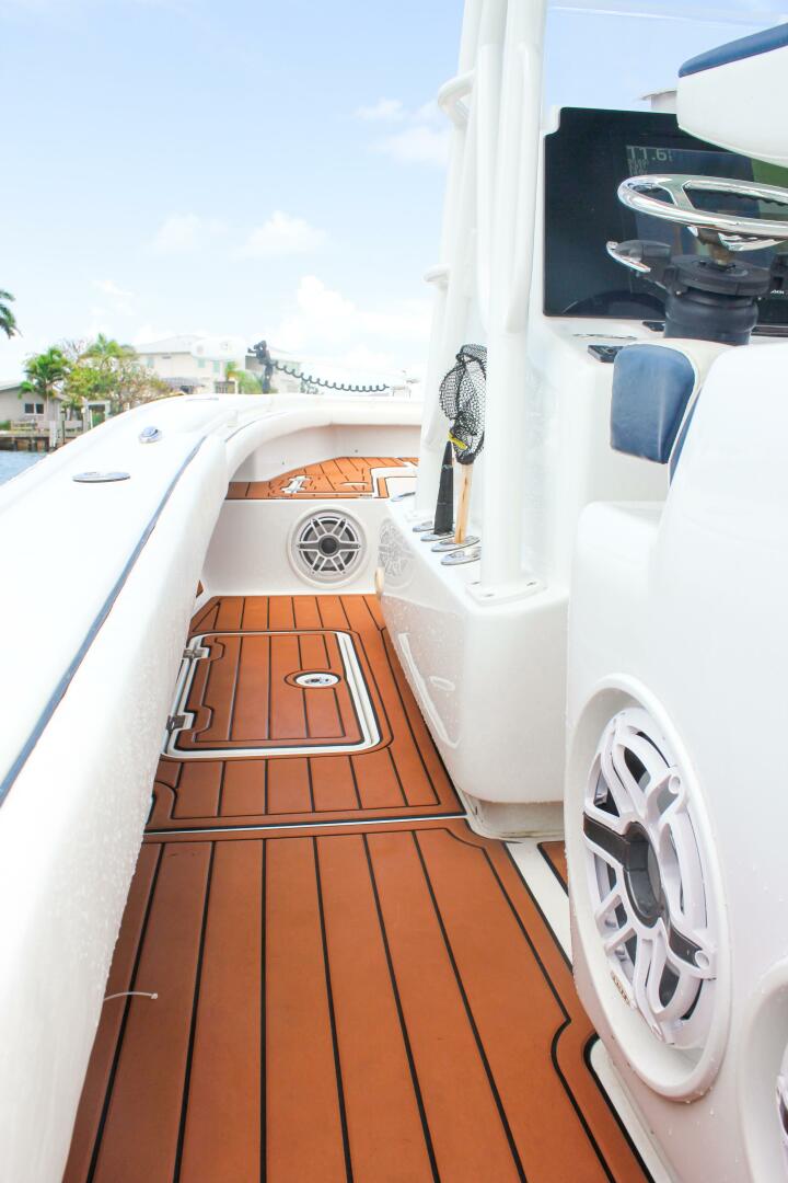 Slide: The Image of 2018 Barker Boatworks 26 - Port Side Walkway - 5529163