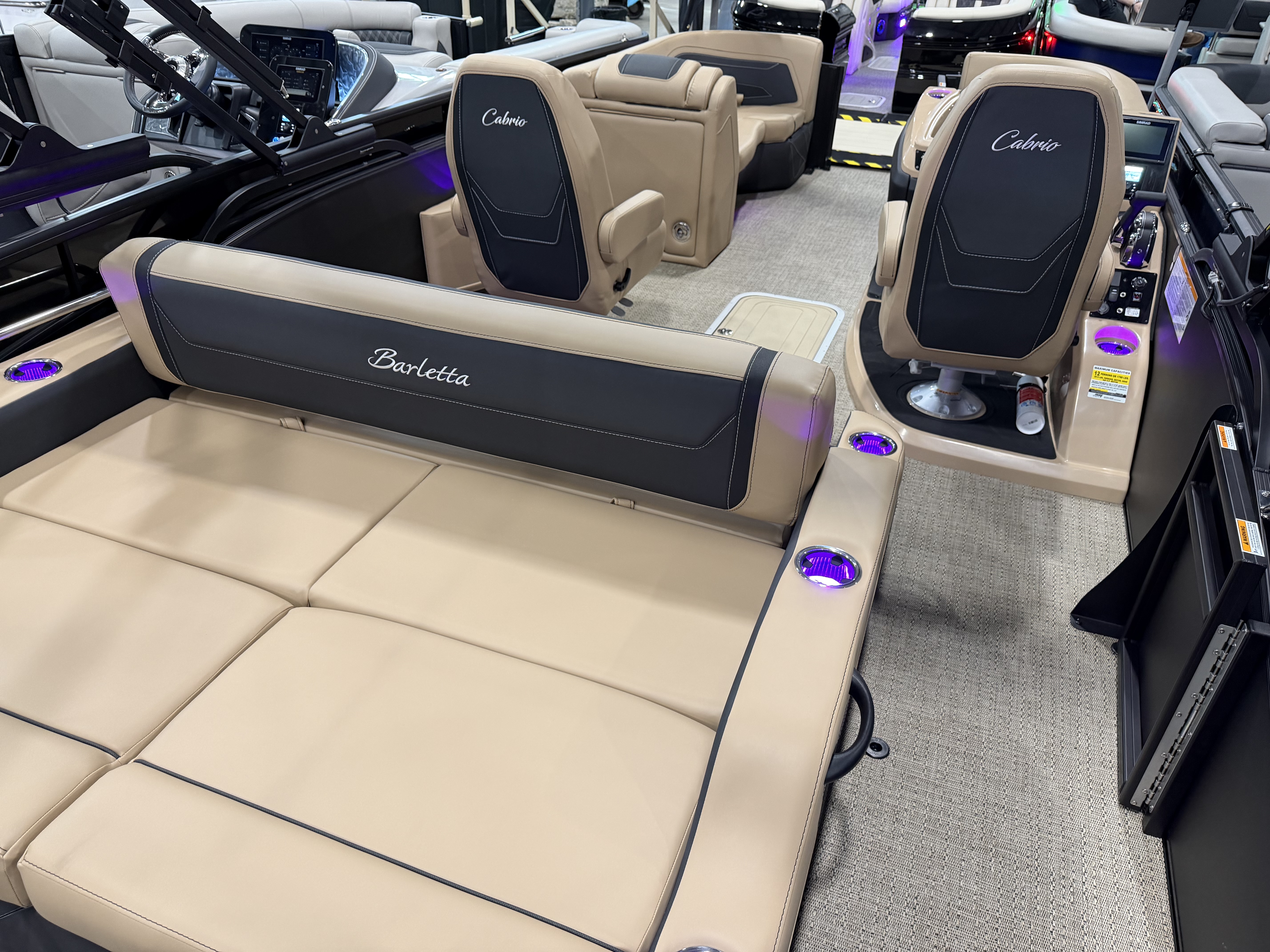 Slide: The Image of Barletta Cabrio 22 UC 2026 - 10