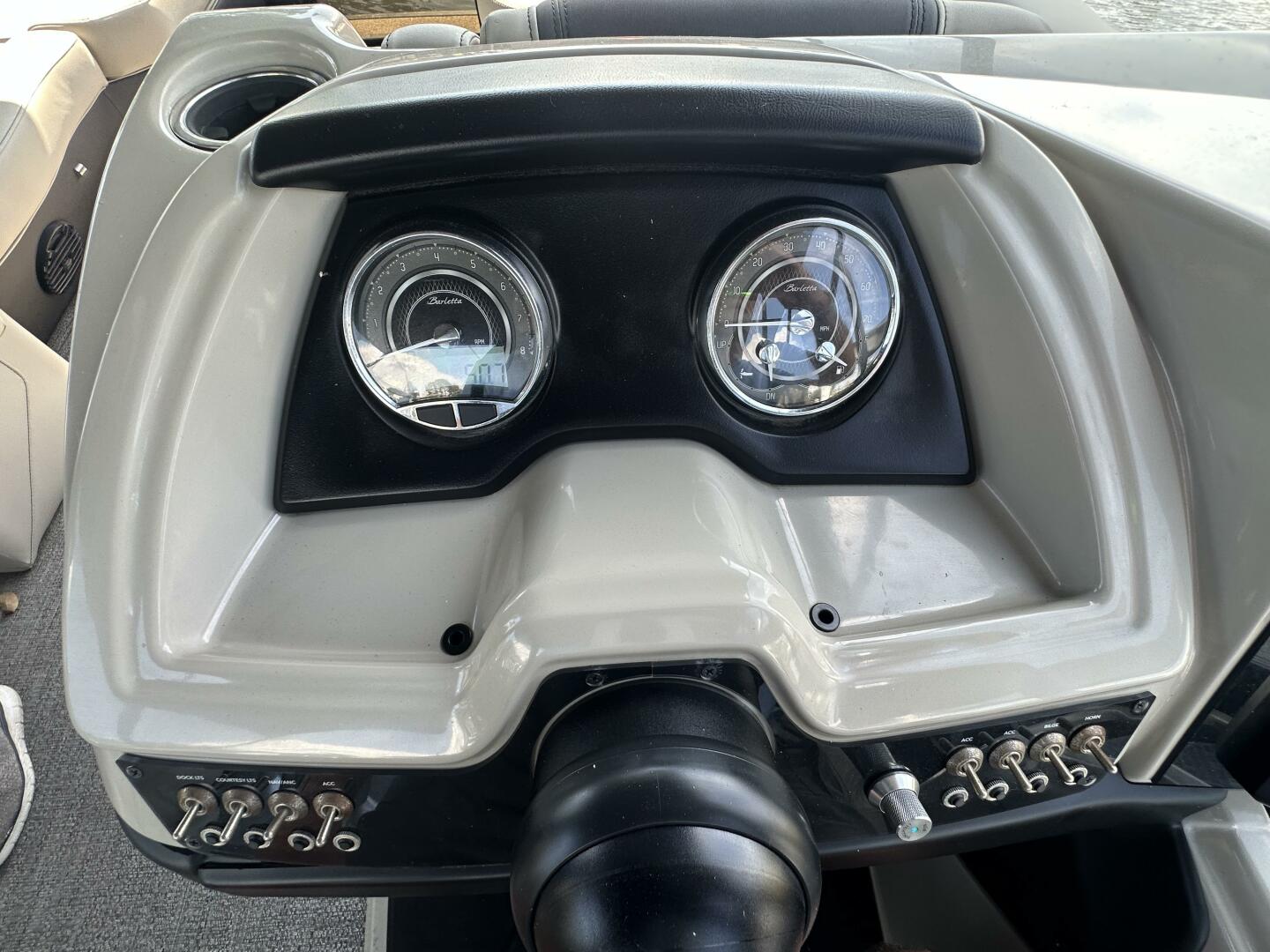 Slide: The Image of Barletta Cabrio C24UE Coastal Edition 2023 - 5350997