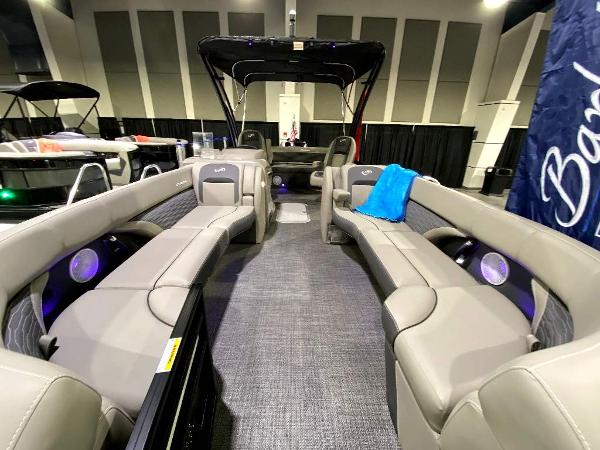 Slide: The Image of 2024 Barletta Corsa Ultra-Lounge 25UCA interior with luxurious seating and modern design. - 6