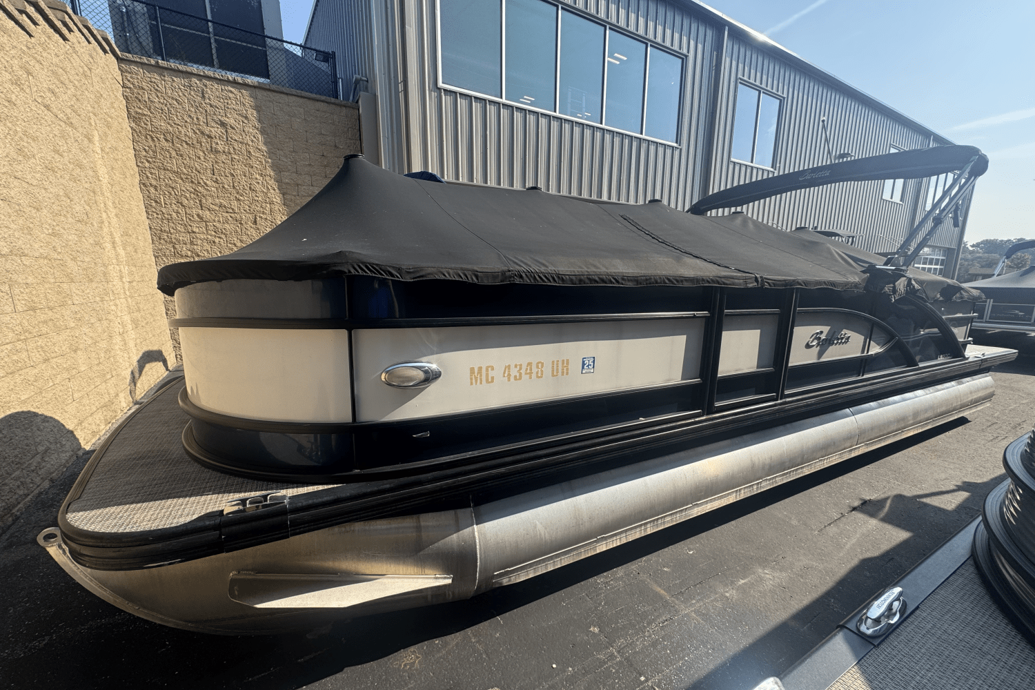 Slide: The Image of Barletta L23QC 2019 - 0