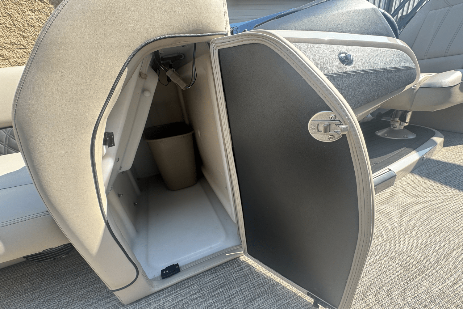 Slide: The Image of Barletta L23QC 2019 - 11