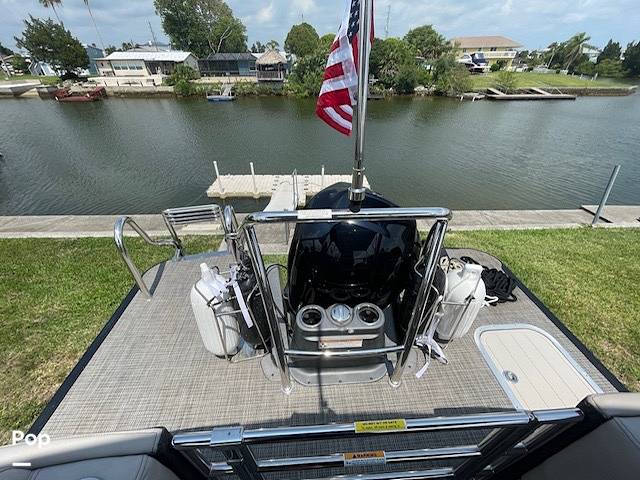 Slide: The Image of Barletta L25QSS Blackout Edition (Lusso Luxury Coastal) 2019 - 32