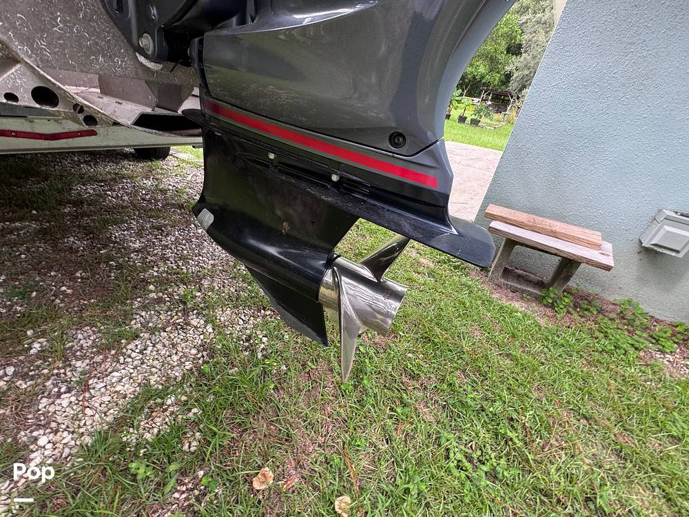Slide: The Image of Barletta L25QSS Blackout Edition (Lusso Luxury Coastal) 2019 - 44