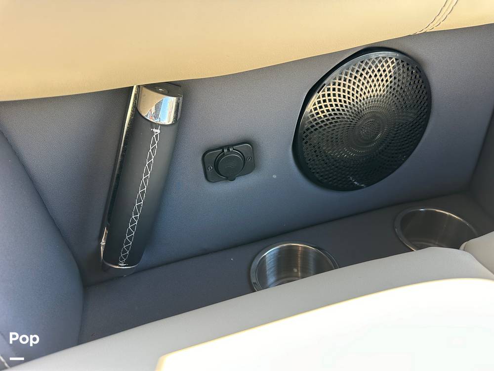 Slide: The Image of Barletta Lusso L23U 2023 - 14726167