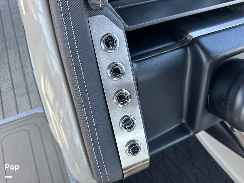 Slide: The Image of Barletta Lusso L23U 2023 - 14726189