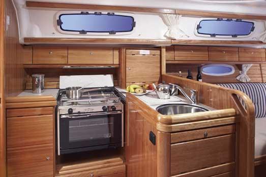 Slide: The Image of Bavaria Cruiser 33 2006 - 7