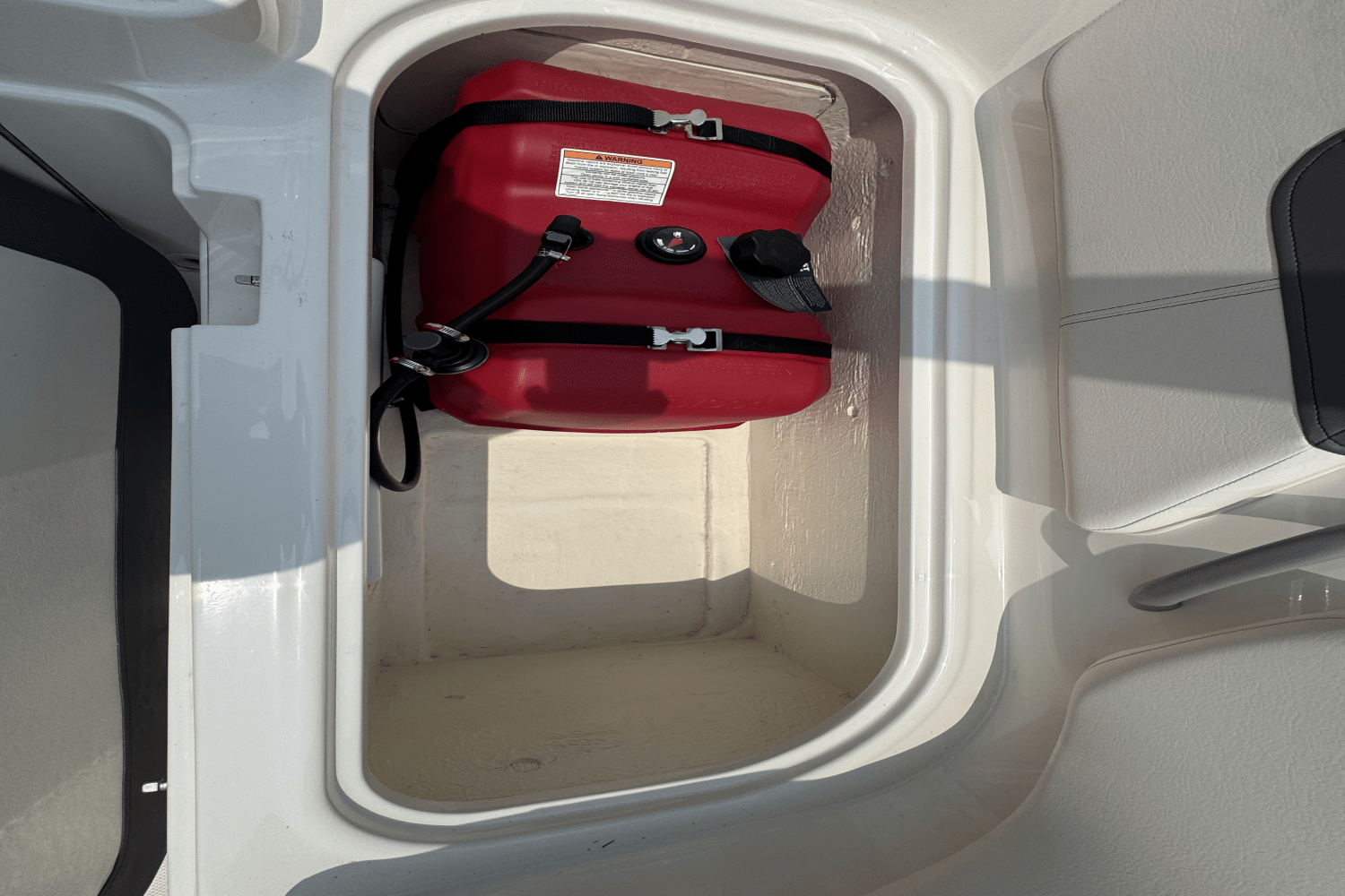 Slide: The Image of Bayliner 180 ELEMENT 2021 - 14