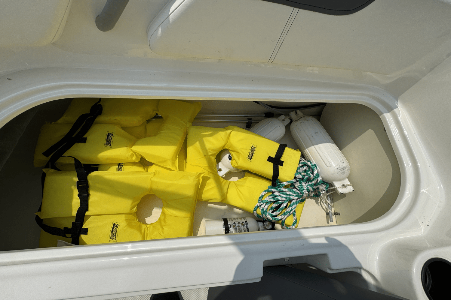 Slide: The Image of Bayliner 180 ELEMENT 2021 - 15