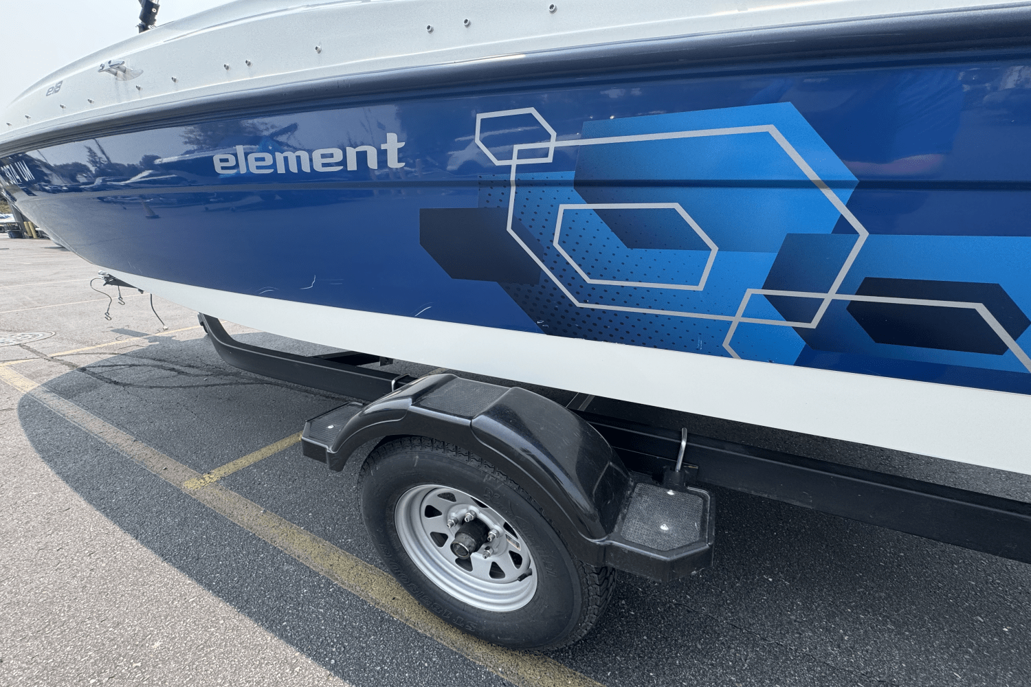 Slide: The Image of Bayliner 180 ELEMENT 2021 - 24