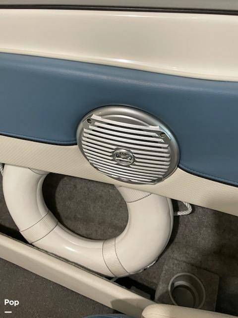 Slide: The Image of Bayliner 195BR 2012 - 9848174
