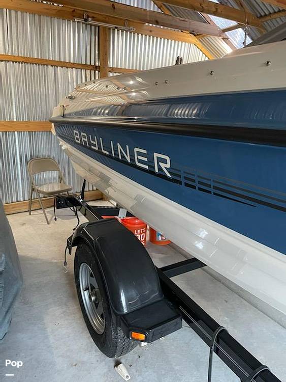 Slide: The Image of Bayliner 195BR 2012 - 9848285