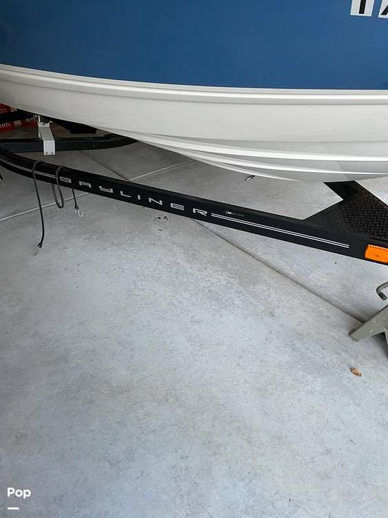 Slide: The Image of Bayliner 195BR 2012 - 9848509