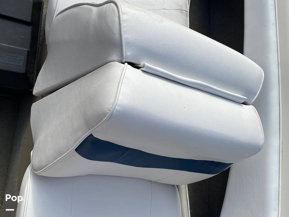 Slide: The Image of Bayliner 210 Classic Cuddy 2004 - 11957486