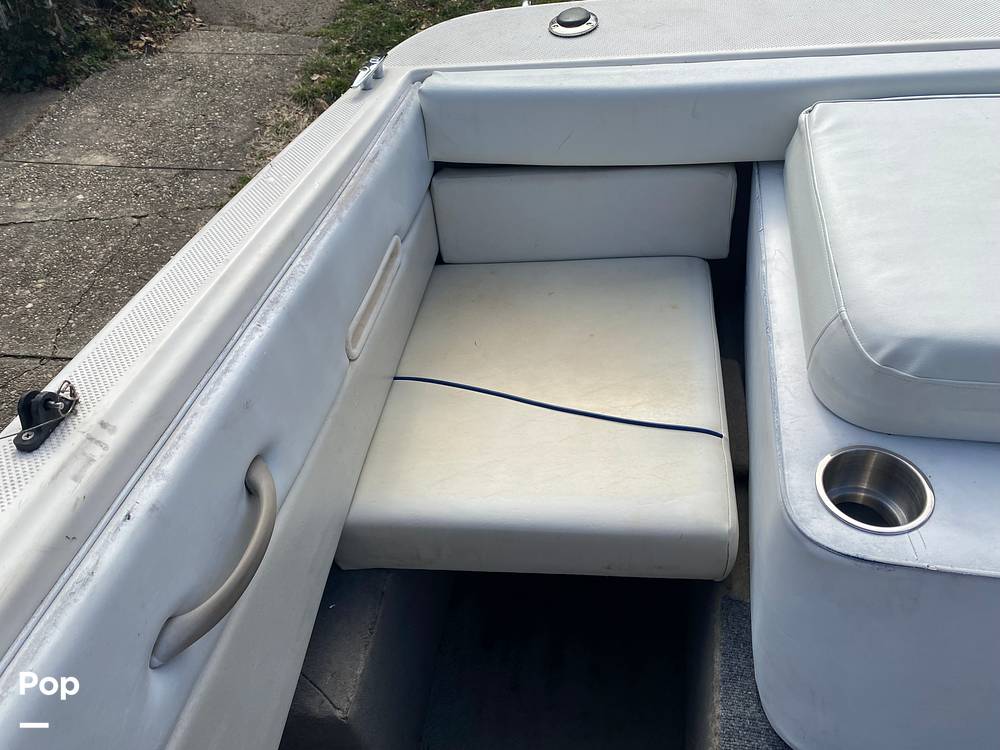 Slide: The Image of Bayliner 210 Classic Cuddy 2004 - 11957493