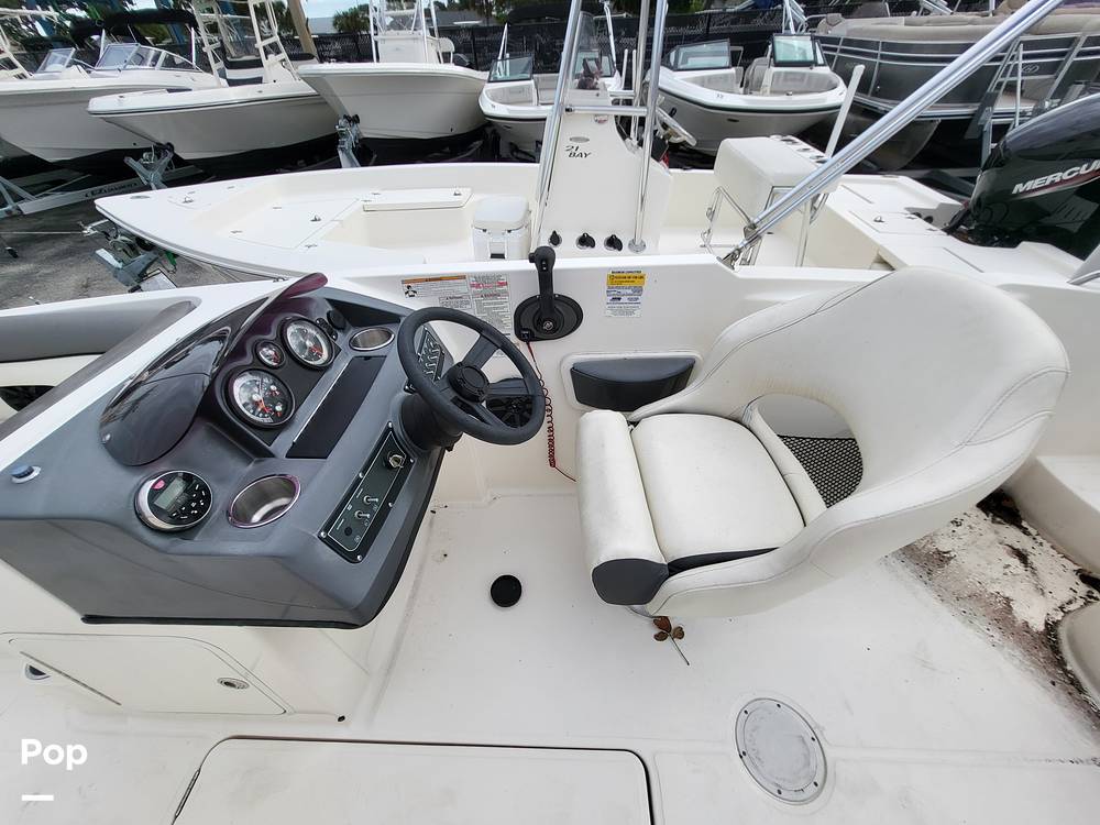 Slide: The Image of Bayliner 210 DB 2018 - 14932580