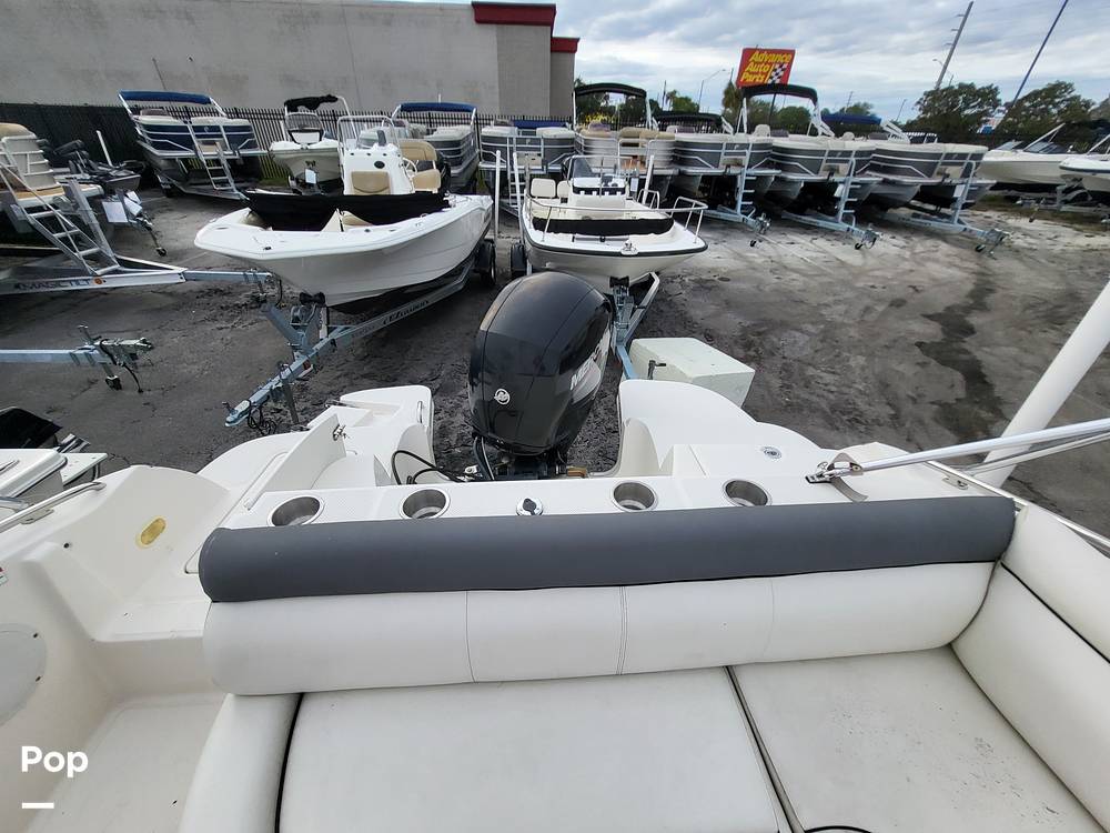 Slide: The Image of Bayliner 210 DB 2018 - 14932601