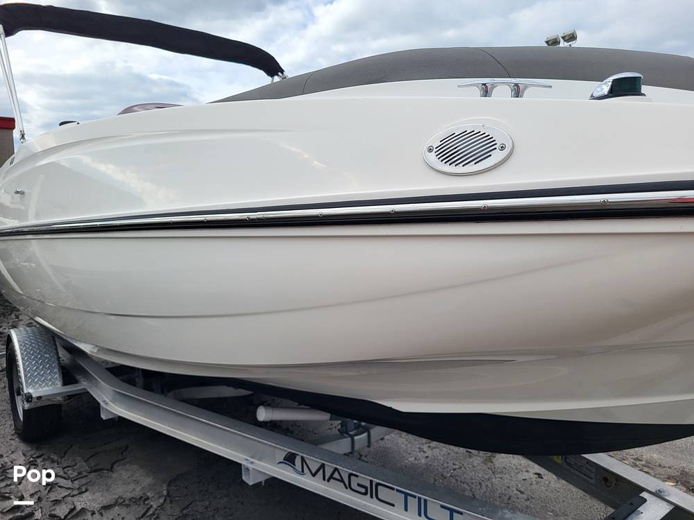 Slide: The Image of Bayliner 210 DB 2018 - 14931733