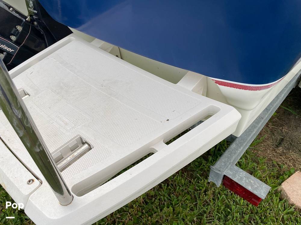 Slide: The Image of Bayliner 215 2005 - 11290372