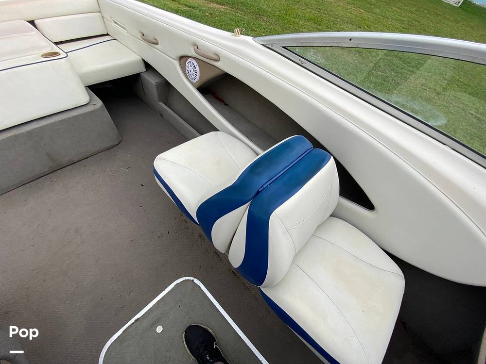 Slide: The Image of Bayliner 215 2005 - 11290333