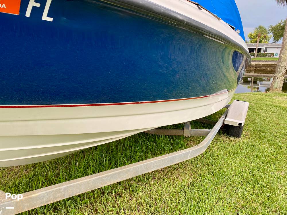 Slide: The Image of Bayliner 215 2005 - 11290353