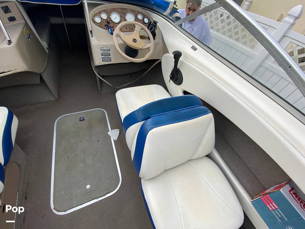 Slide: The Image of Bayliner 215 2005 - 11290323