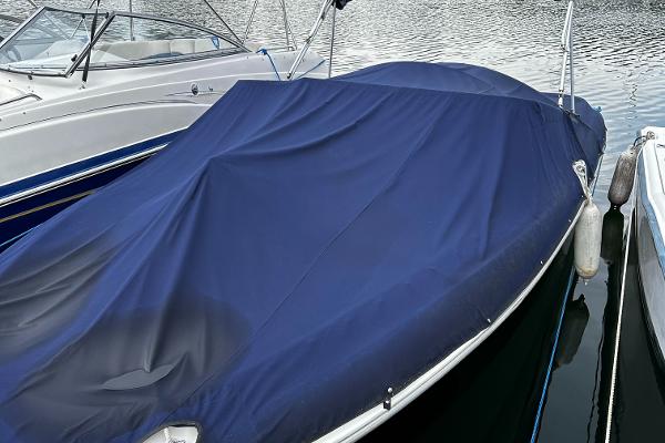 Slide: The Image of Bayliner 215 Capri 2001 - 3