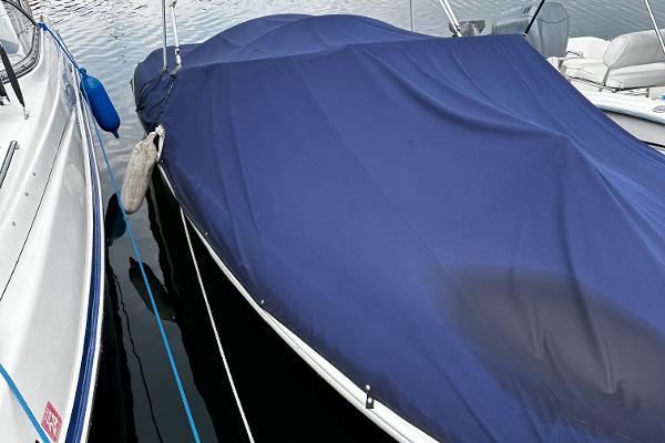 Slide: The Image of Bayliner 215 Capri 2001 - 4