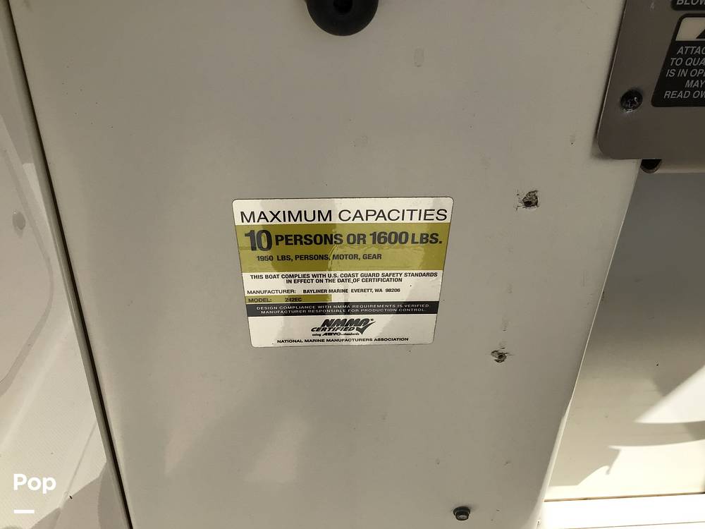 Slide: The Image of Bayliner 242 Classic 2006 - 15363795