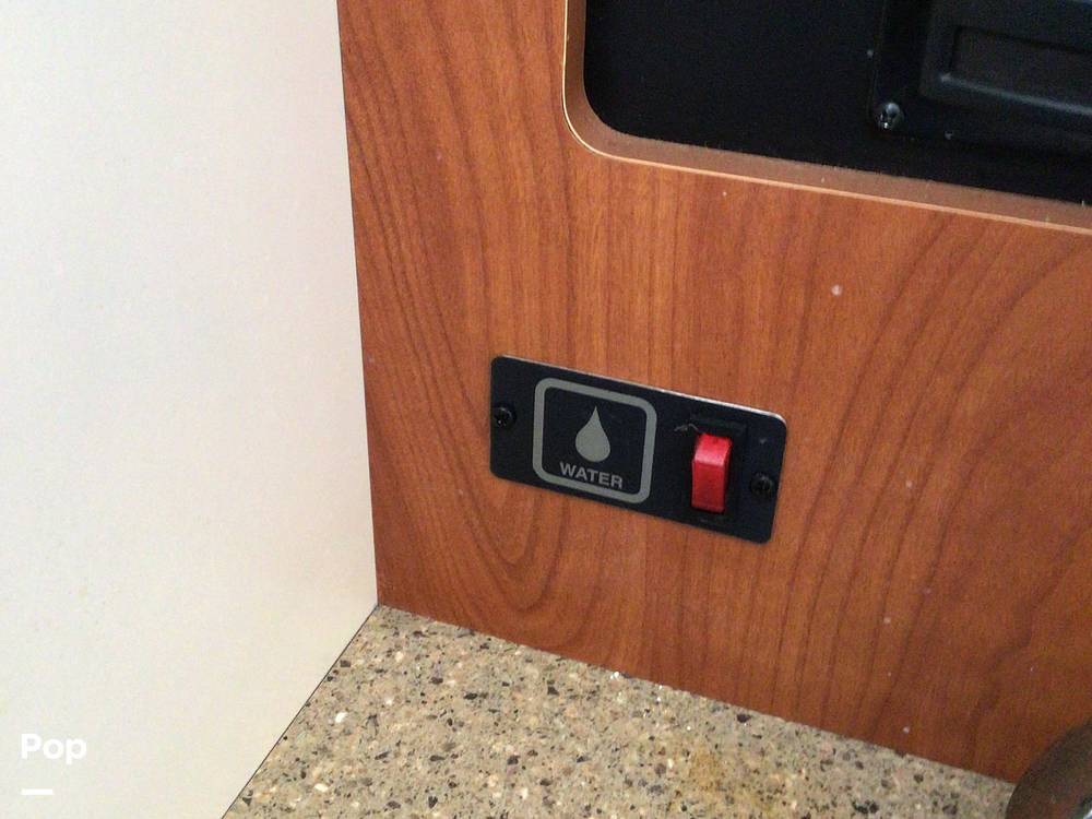 Slide: The Image of Bayliner 242 Classic 2006 - 15363878