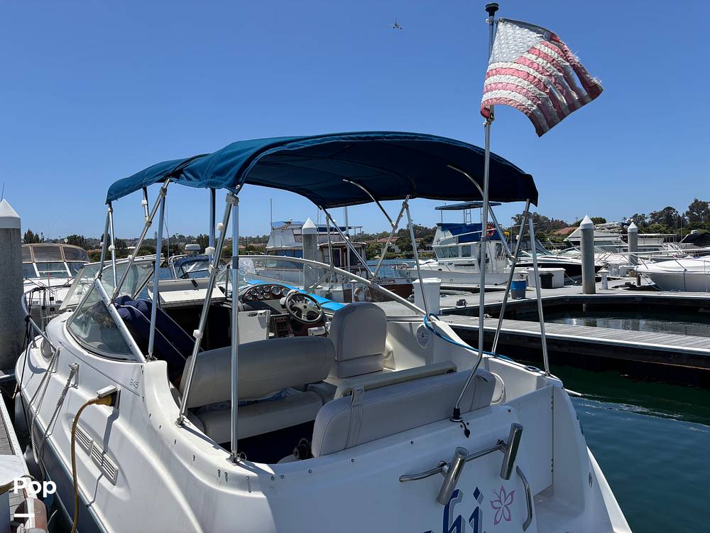 Slide: The Image of Bayliner 245 2005 - 15571018