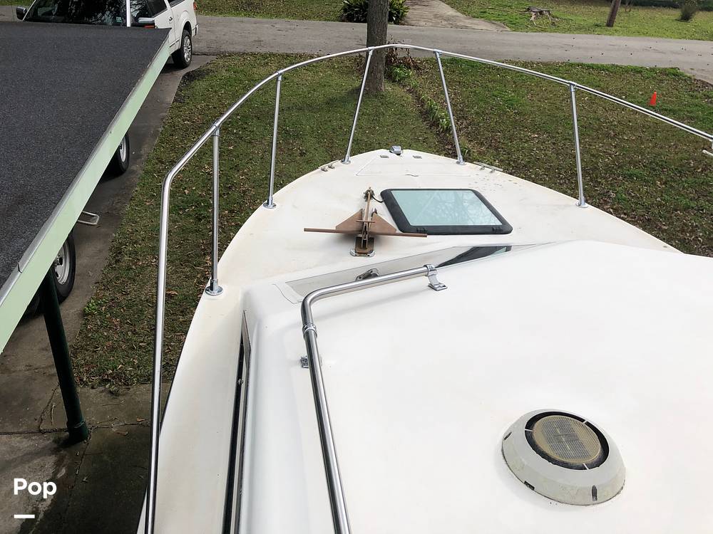 Slide: The Image of Bayliner 2452 Ciera Express 2000 - 60