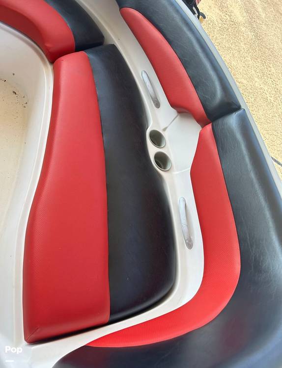 Slide: The Image of Bayliner 249 Sun Deck 2004 - 13013276