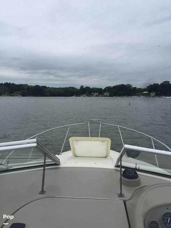 Slide: The Image of 1996 Bayliner Ciera 2655 for sale in Channahon, IL - 10