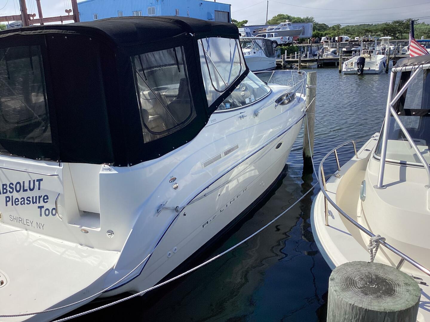 Slide: The Image of Bayliner 2655 Cierra 2004 - 5110358